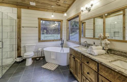 Modern Rustic Cabin with Sprawling Views and Hot Tub - Foto 23