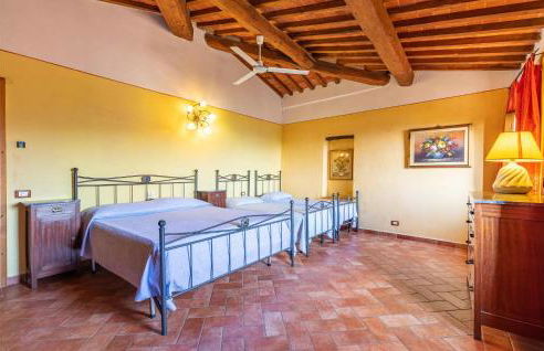 2 Bedroom Beautiful Home In Marliana - Foto 5