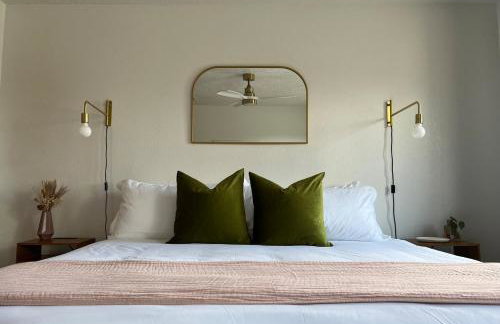 Walk to Pappy's Pioneertown, Spa Cosmic Cowboy - Foto 3