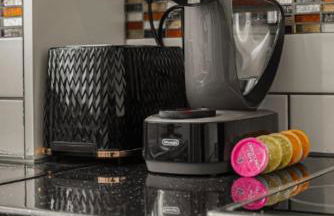 Amazing Marina-Overlooking 1Bed - Photo 3