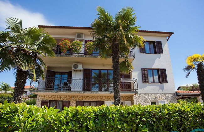 Cozy Apartment in Malinska near Sea - Foto 16