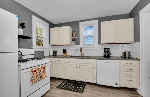 A-Frame Charmer in Town, Newly Renovated - Foto 5