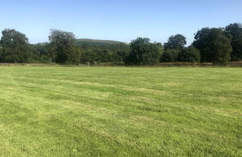 Romantic Rural Break In Countryside Castle Grounds Private Retreat Wizards Rest - Foto 2