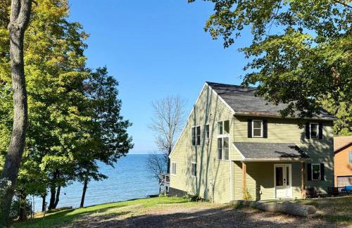Lakefront Oak Cottage Hot Tub & Fire Pit - Foto 8