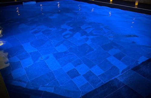 Maison privative avec piscine intérieure, spa, sauna, cinéma et billard - Foto 26