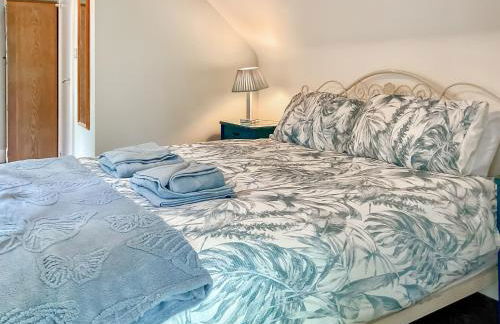 Court Place - Photo 6