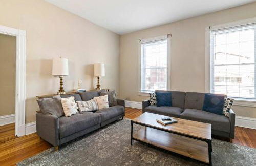 Pet-Friendly Benton Park 1BR Apt with Private Backyard - Foto 4