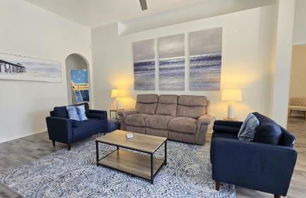 Themed kid bedrooms, 17 miles to Disney and Legoland, private pool, kitchen, wifi, washer, dryer - Foto 38