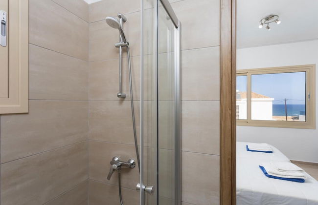 Villa Diana Seaside in Pomos - Foto 22