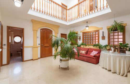 The Yellow House - Solarium - Climatized Pool - Foto 21