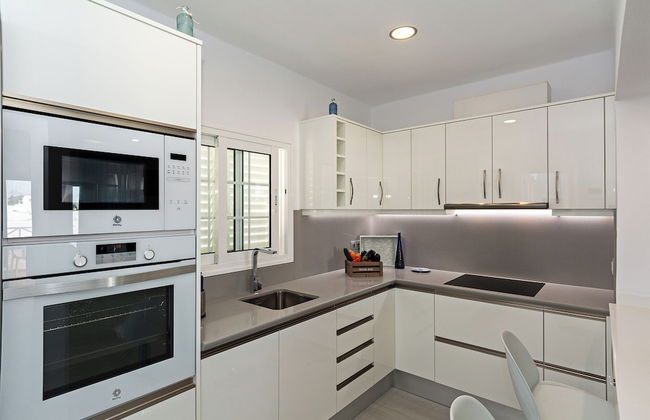 3 Bed Villa - Pool, Patio, Outdoor Dining Terrace - Photo 7