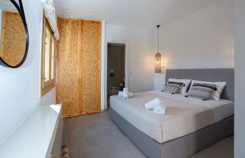 Glaros Kouremenos - Photo 17