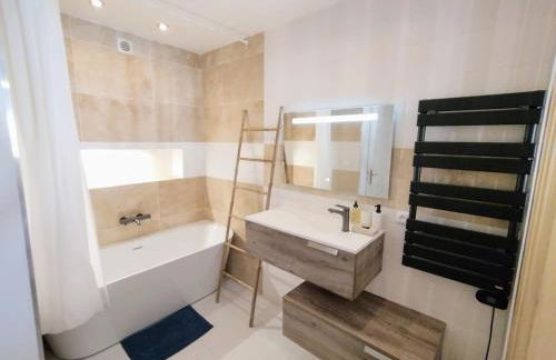 Grand T2 au coeur du Panier - Photo 14