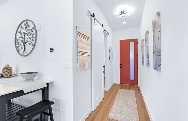 Relax in a Luxe Resort-style Condo - Foto 24