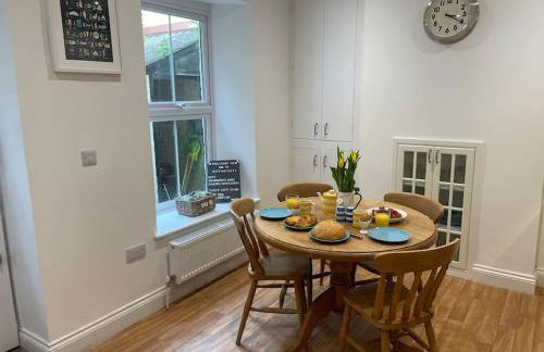 Fabulous 2 Bed Cottage - Outstanding Sea Views - Foto 22