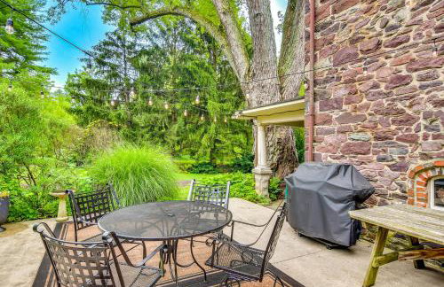 Steps to Delaware Canal Enchanting Stone Cottage! - Foto 3