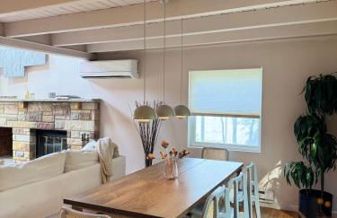 Poconos Modern Chalet I Hot Tub I Home Theater I Fenced Yard I Pet Friendly - Foto 19