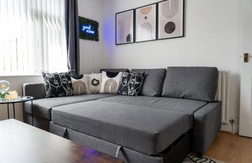 Exclusive Deals l Last-Minute Reserve l Townhouse with Sleeps 6 l Braunstone Town , Leicester l By Zen Nights Short Lets & Serviced Accommodations - Foto 18