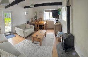 Romantic log-burner Cornish Cottage private garden dogs welcome - Photo 3