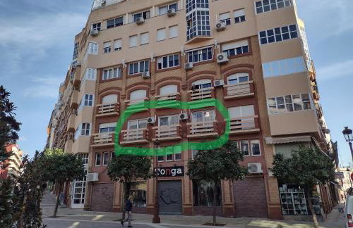 "El Balcon de Huelva" lujo en pleno centro - Foto 7