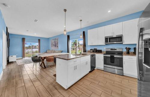 Comfortable 4 bedroom 4 bath Home Near Disney - Foto 31