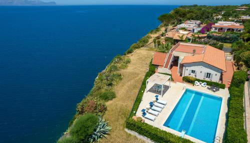 Splendida Villa con vista mozzafiato e piscina - Foto 2