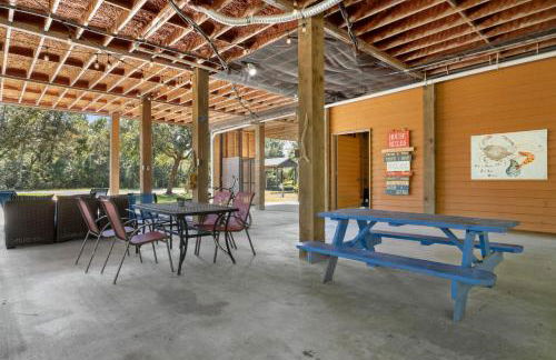 Pool Retreat Waterfront 6 Bedroom Boat Ramp Game Room Pass Christian Home - Foto 50