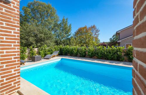 Romantic villa with pool, surrounded by nature - ID 2507 - by TRAVELER tourist agency Krk - Foto 20