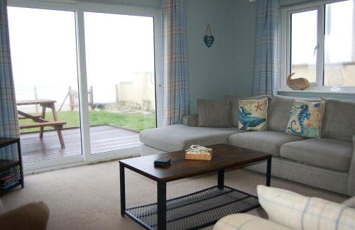 Sound of the Sea, beach front Bungalow with hot tub, in Tywyn - Foto 18
