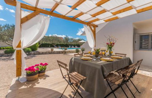 Awesome Home In Polaca With Kitchen - Foto 6