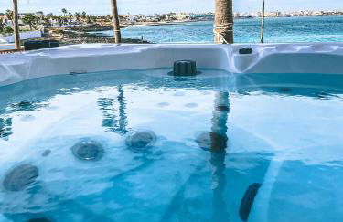 Villa Los Flamencos by Veaco- Beachfront & pool - Photo 51