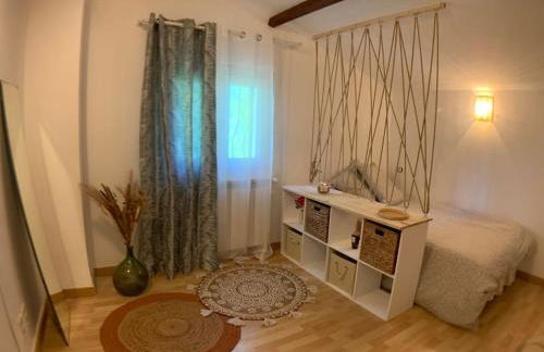 Appartement 65m2 à Callian, 2 Chambres, Parking Gratuit, Proche Lac et Cannes - Foto 16