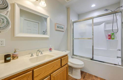 Peaceful Blue Ridge Cabin with Wraparound Deck! - Foto 18