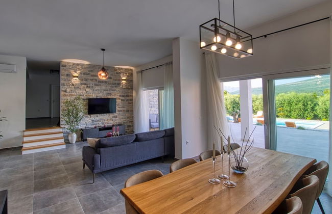 Villa With Private Pool and Garden - Foto 34