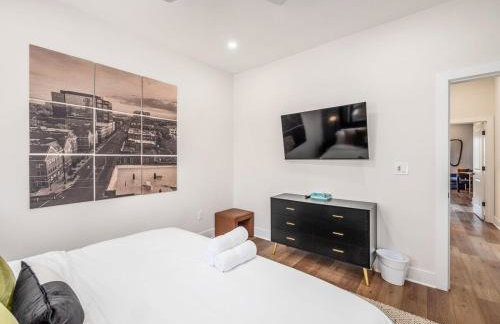 Rooftop Patio, Hot Tub and Games City Escape - Foto 11