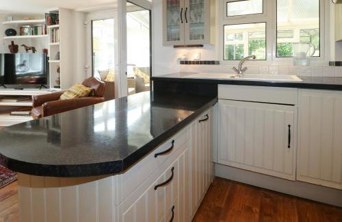 Woodend Annexe - Photo 14