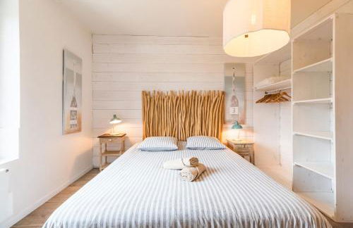 Grande Maison, les pieds dans l'eau, Vacances Bord de Mer (50m de la plage). - Foto 17