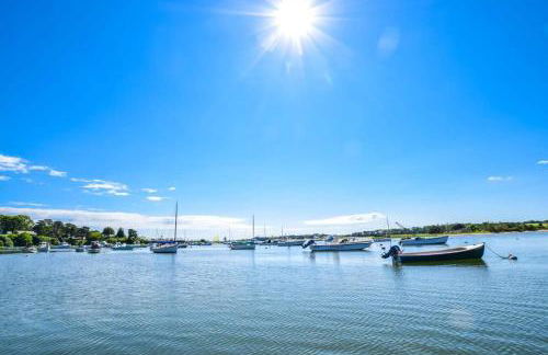 Designed for vacation Easy 0 3 mi walk to Grey Neck Beach - Photo 34