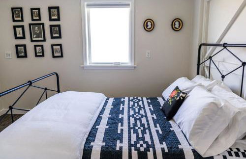 Barn of Three Oaks near Lake Michigan and Journeyman - Foto 12