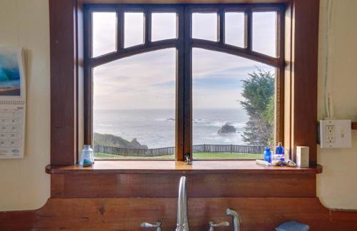 Rustic Oceanfront Mendocino Coast Cottage with Deck! - Foto 9