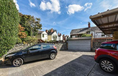 Traditional 3-Bed Property in Pontcanna with Parking - Foto 48