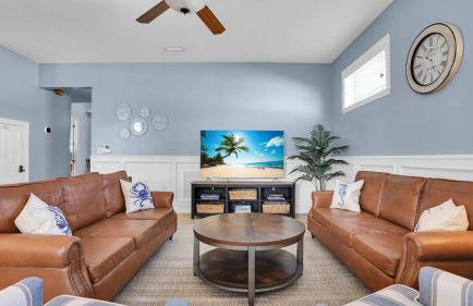 Modern home - 3K sqft - 5BR & 11 beds - brand new HOT TUB - 6 miles to AMI beaches - Foto 2