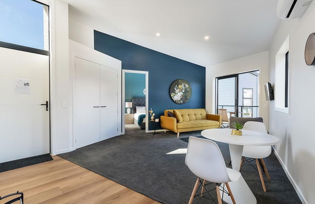 Modern One Bedroom Apartment with Lake View - Foto 5