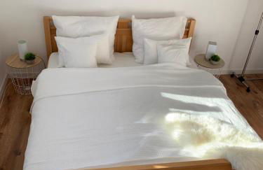 An der Uniklinik, Apartment mit eigener Küche und renoviertem Badezimmer, Zentrale Lage - Photo 5