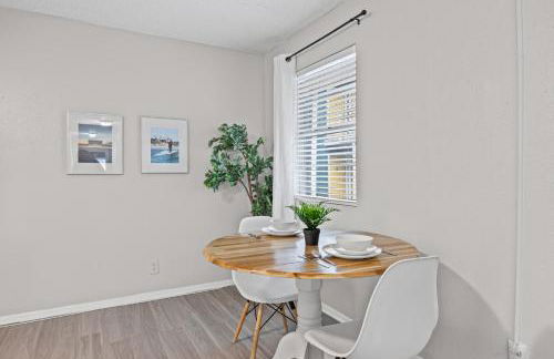 Cozy Modern Oasis near UT - Photo 20