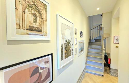 Newly Renovated Gem - Free Parking & Modern Comfort - Foto 22