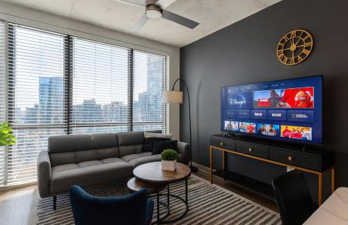 Upscale 2BR Apt Rooftop Deck and Fitness - Foto 3