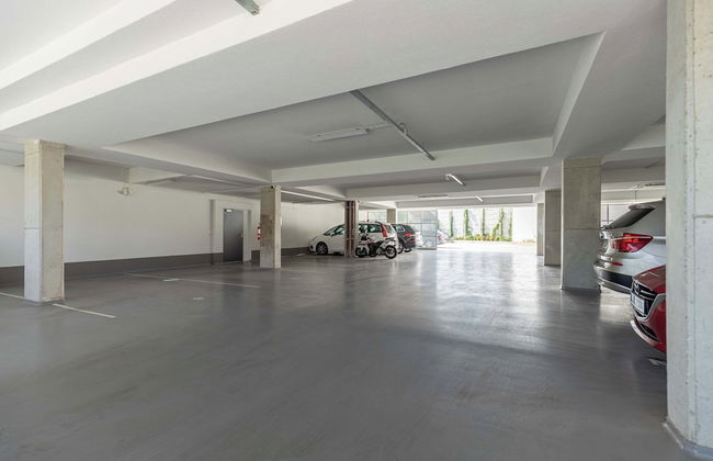 Fully equipped apartments with Terraces, Free garage parking, Netflix & AC - by Apartmány Šlapanice cz - Foto 60