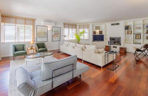 House in the center of Cascais - Photo 8