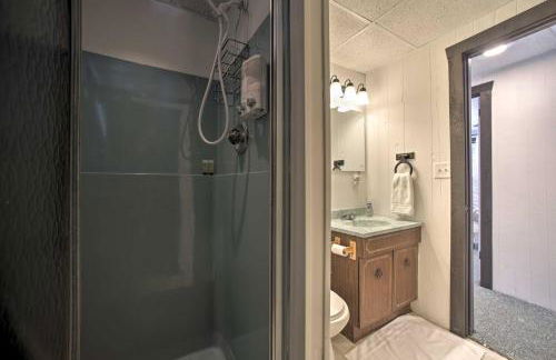 Cozy A-Frame Cabin with Pool Table 8 Mi to Mt Snow! - Photo 20